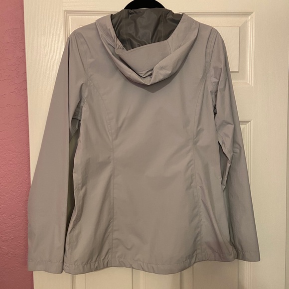 🌧REI Soft-Shell Rain Jacket, XS, Light Grey🌧 - Picture 7 of 12